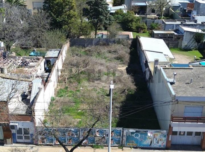 Terreno · 600m²