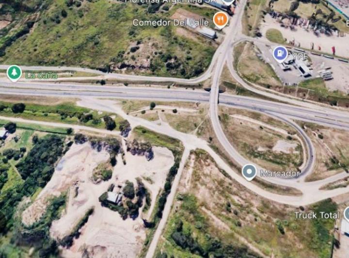 Terreno · 44000m²