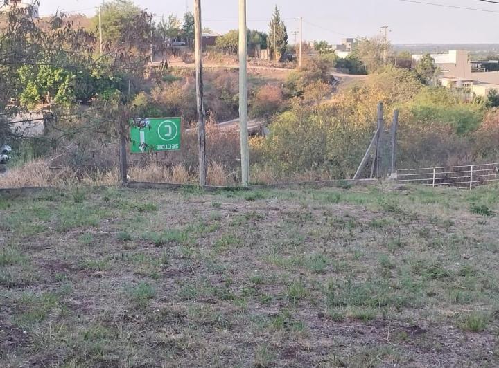 Terreno · 400m²