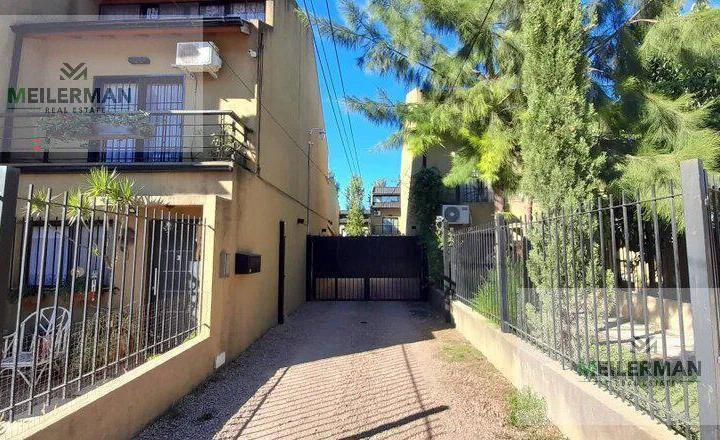 Casa · 104m² · 3 Ambientes · 1 Cochera
