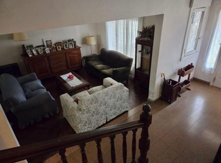Casa · 224m² · 5 Ambientes · 1 Cochera