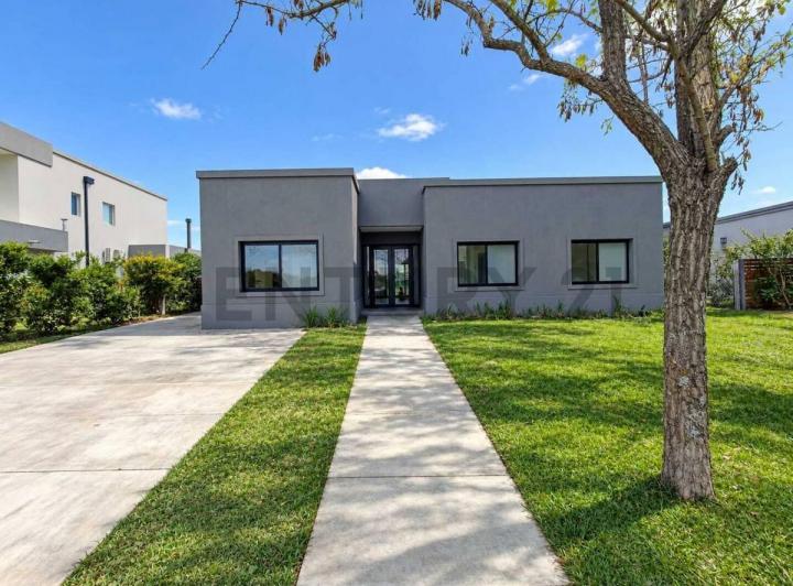 Casa · 158m² · 5 Ambientes