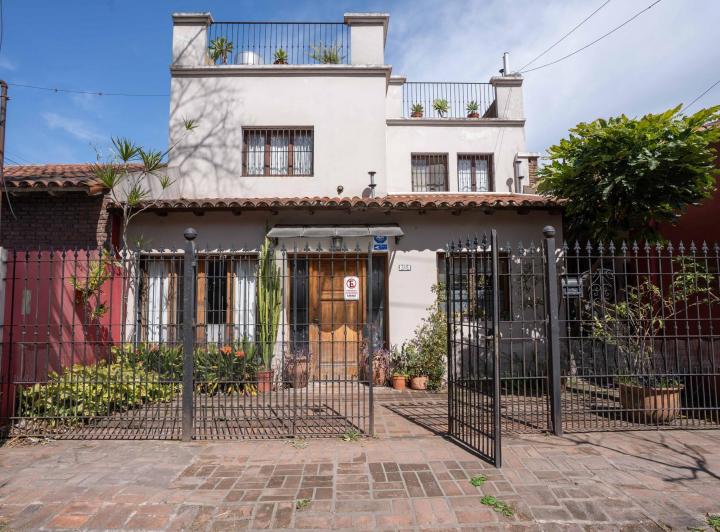 Casa · 204m² · 7 Ambientes · 1 Cochera