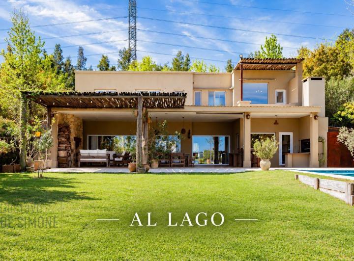 Casa · 268m² · 6 Ambientes · 4 Cocheras