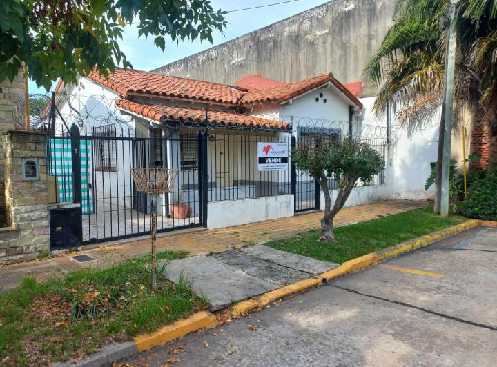 Casa · 120m² · 6 Ambientes · 1 Cochera
