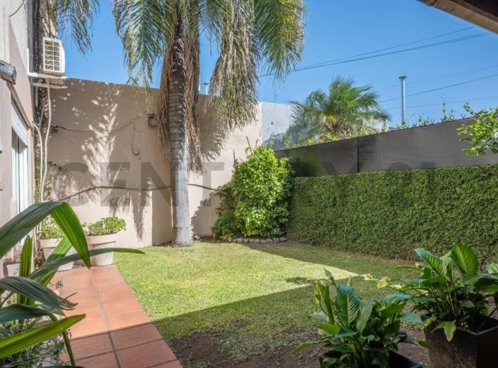 Casa · 196m² · 5 Ambientes · 1 Cochera