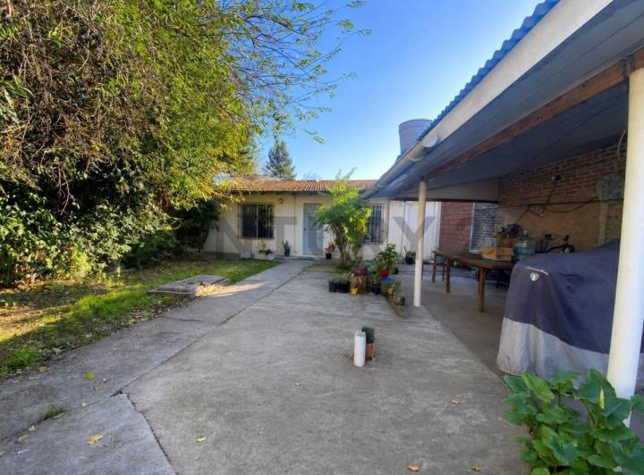 Casa · 150m² · 6 Ambientes · 2 Cocheras