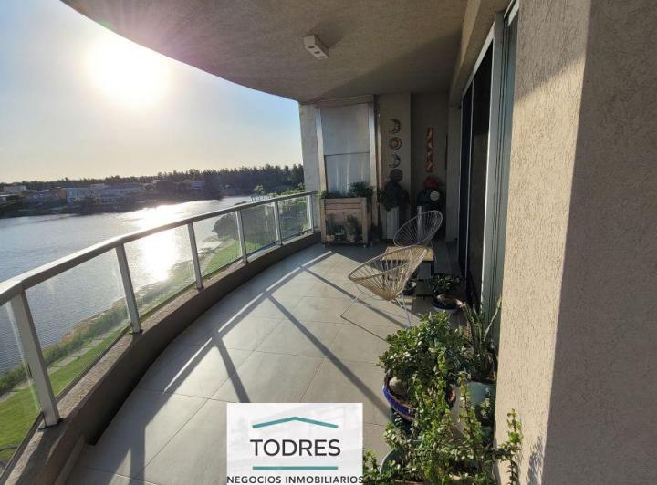 Departamento · 111m² · 4 Ambientes · 2 Cocheras
