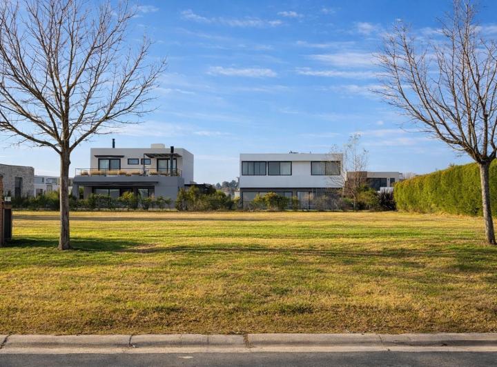 Terreno · 595m²