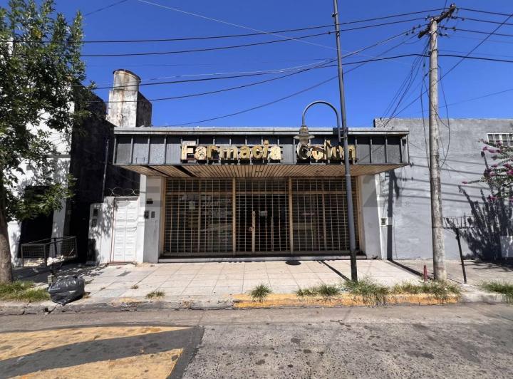 Local comercial · 200m² · 3 Ambientes