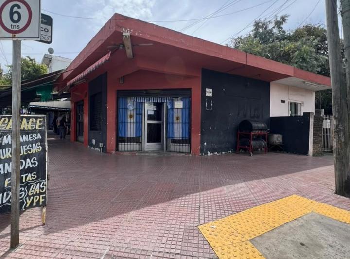 Local comercial · 250m² · 9 Ambientes
