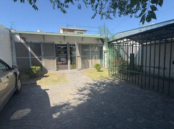 Local comercial · 200m² · 3 Cocheras