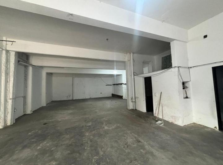 Local comercial · 150m²