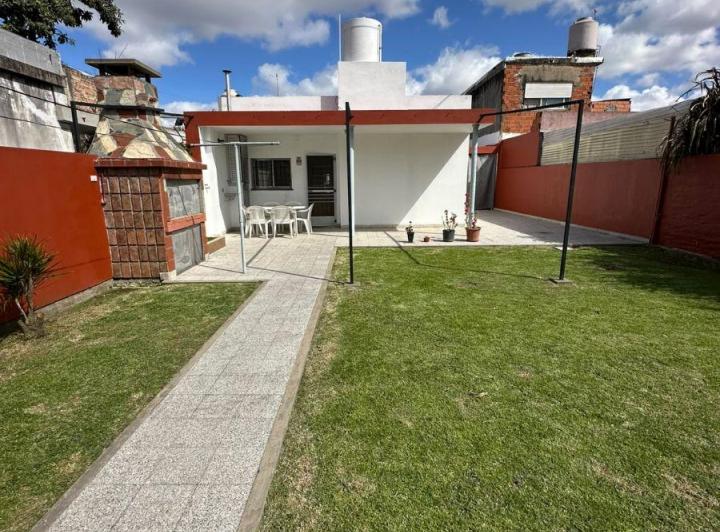 Casa · 78m² · 3 Ambientes · 1 Cochera