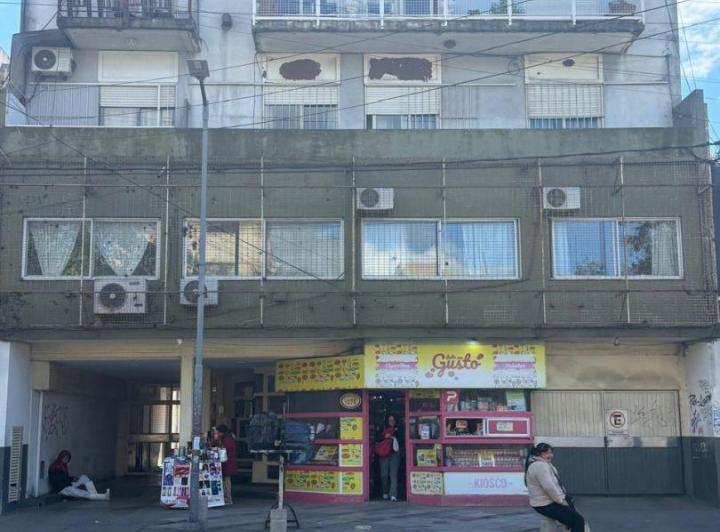 Oficina comercial · 200m² · 1 Cochera