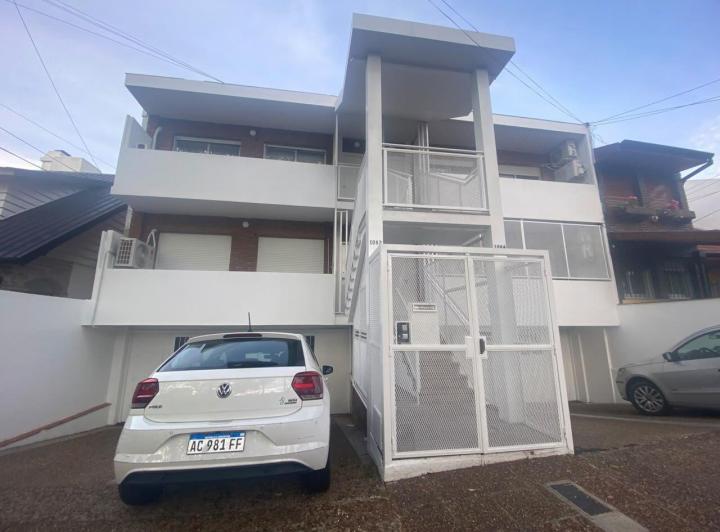 PH · 80m² · 3 Ambientes · 2 Cocheras
