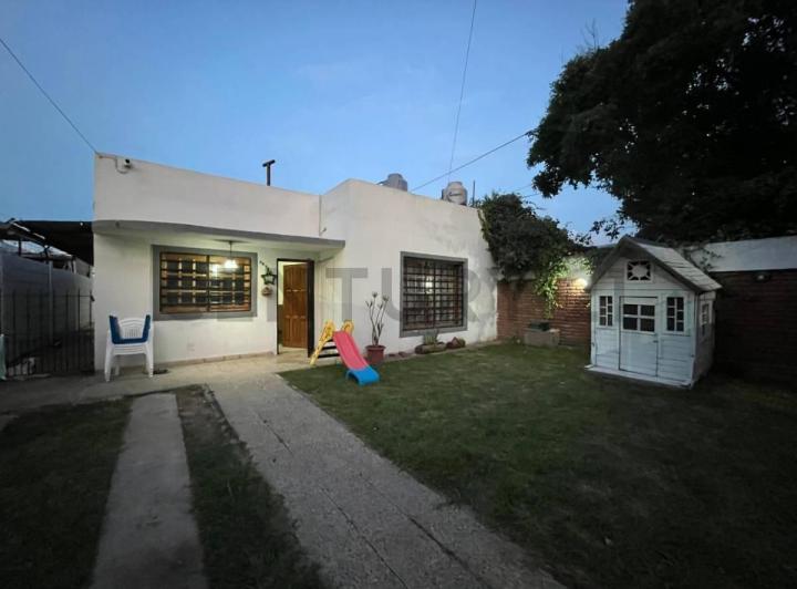 Casa · 86m² · 3 Ambientes · 2 Cocheras
