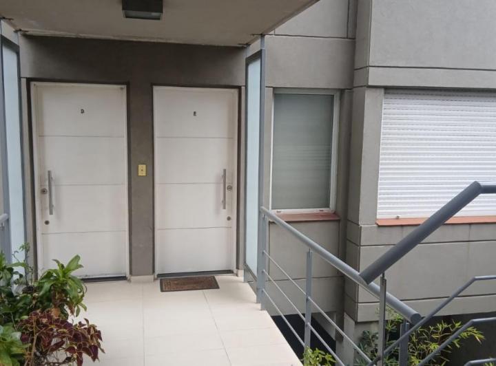 Departamento · 60m² · 2 Ambientes · 1 Cochera