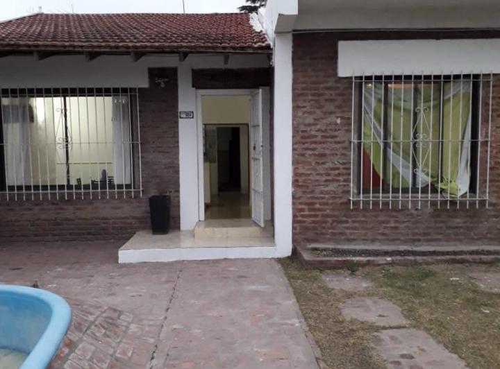Casa · 130m² · 3 Ambientes · 1 Cochera
