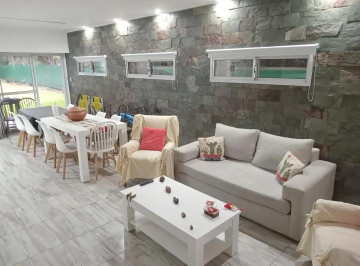 Casa · 131m² · 4 Ambientes · 3 Cocheras