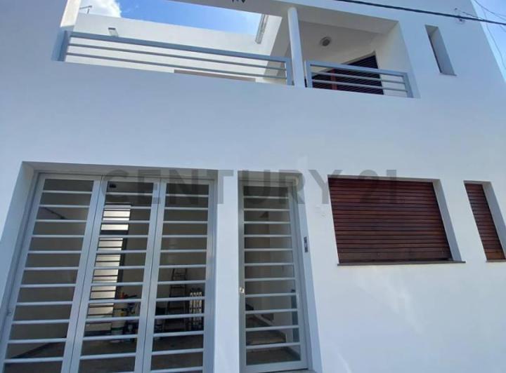 Casa · 260m² · 5 Ambientes