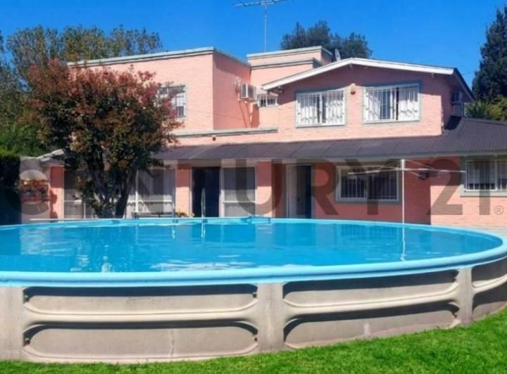 Casa · 191m² · 7 Ambientes