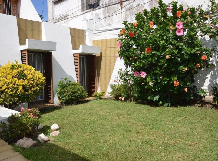Casa · 218m² · 5 Ambientes · 2 Cocheras