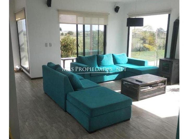Casa · 170m² · 5 Ambientes · 2 Cocheras