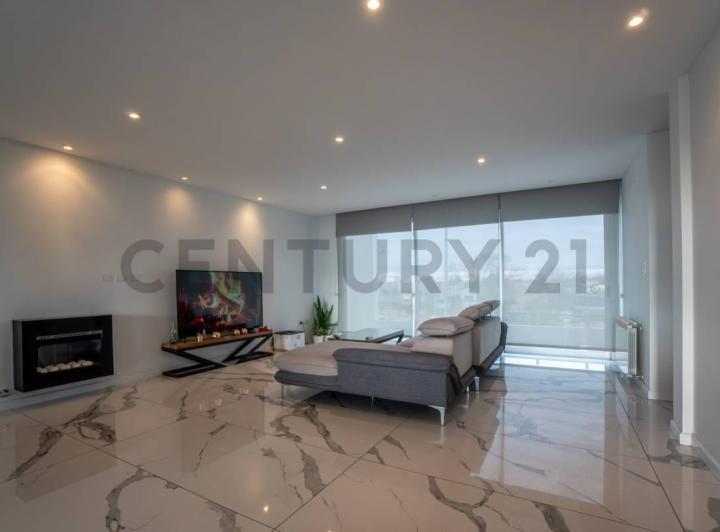 Departamento · 380m² · 4 Ambientes