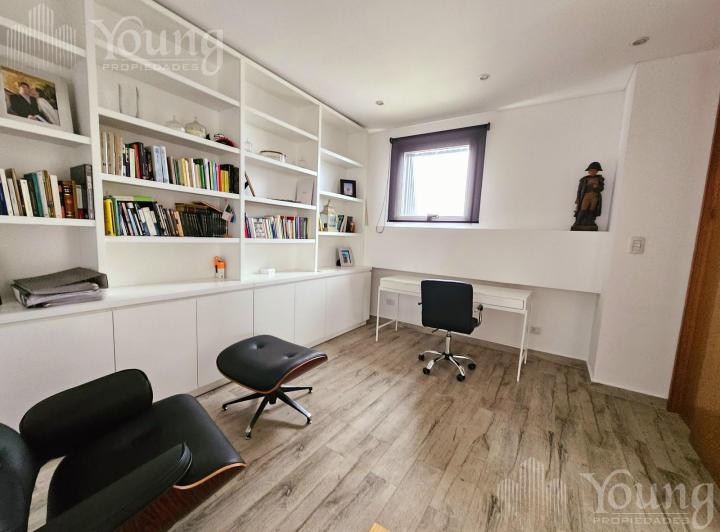 Departamento · 220m² · 4 Ambientes · 2 Cocheras