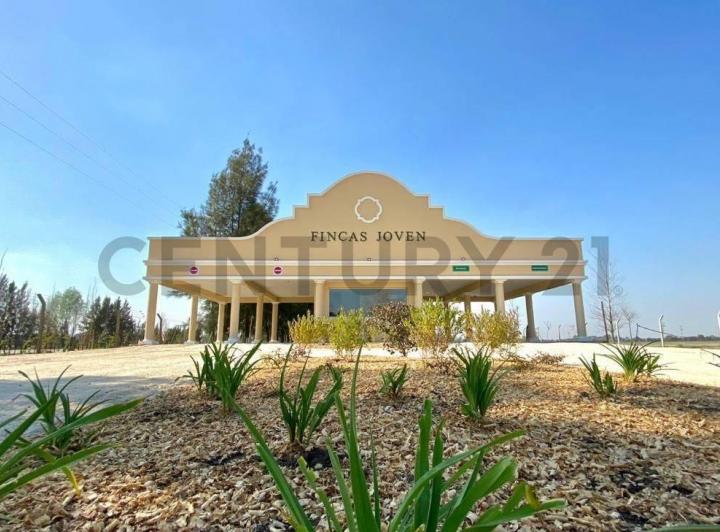 Terreno · 707m²