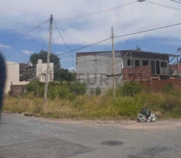 Terreno · 200m²