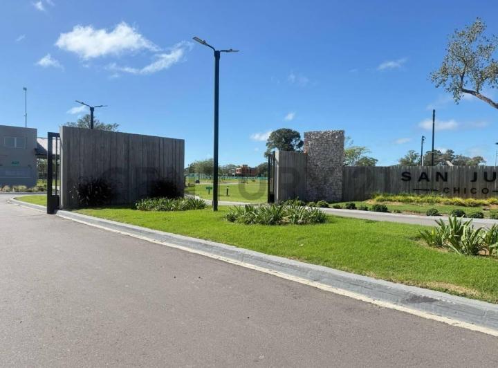 Terreno · 629m²