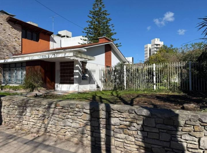 Terreno · 1046m²