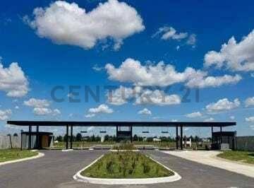 Terreno · 605m²