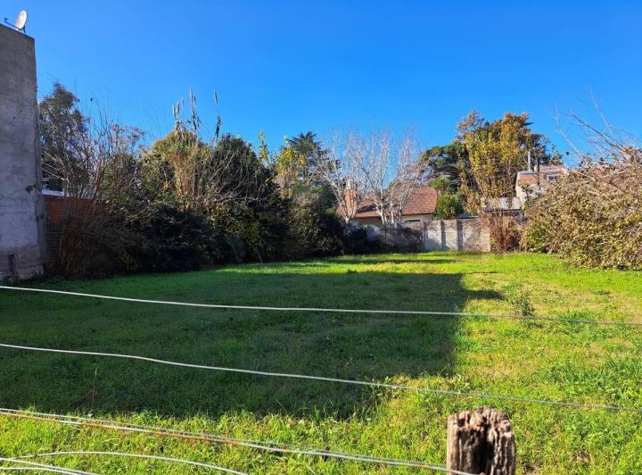 Terreno · 300m²