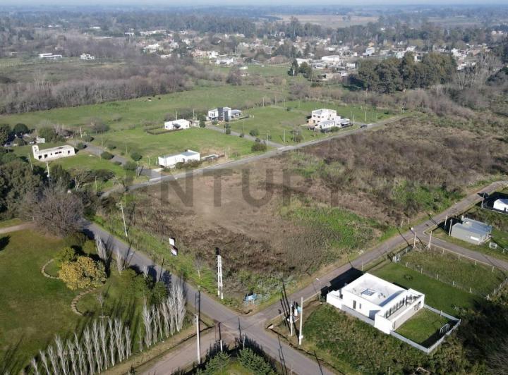 Terreno · 825m²