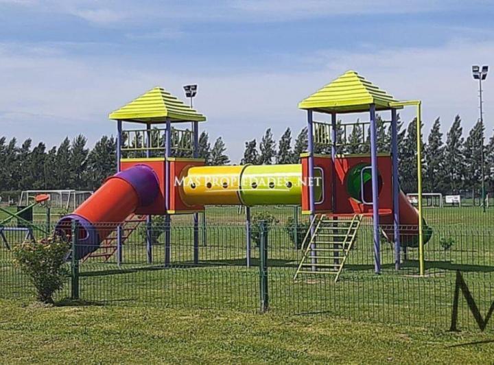 Terreno · 849m²