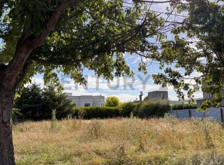 Terreno · 630m²