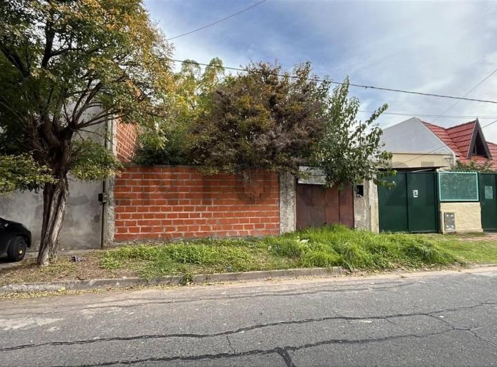 Terreno · 300m²