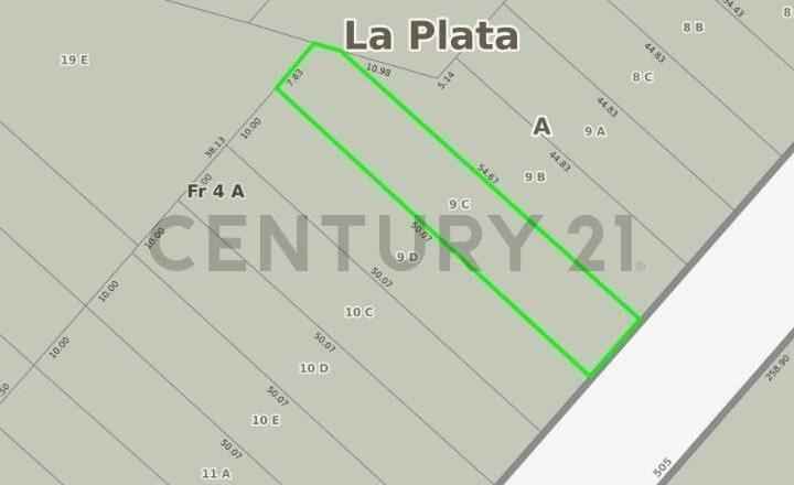 Terreno · 586m²