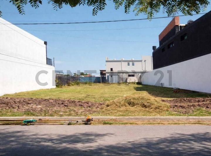 Terreno · 318m²