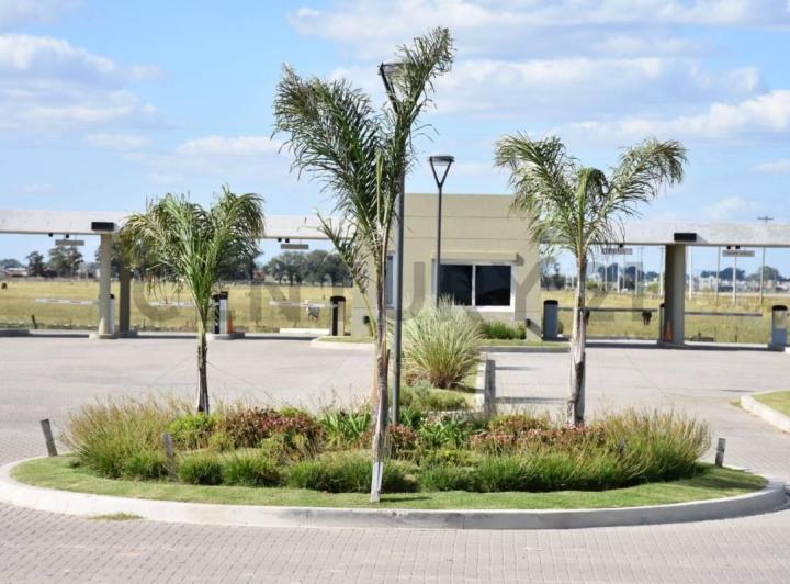 Terreno · 872m²