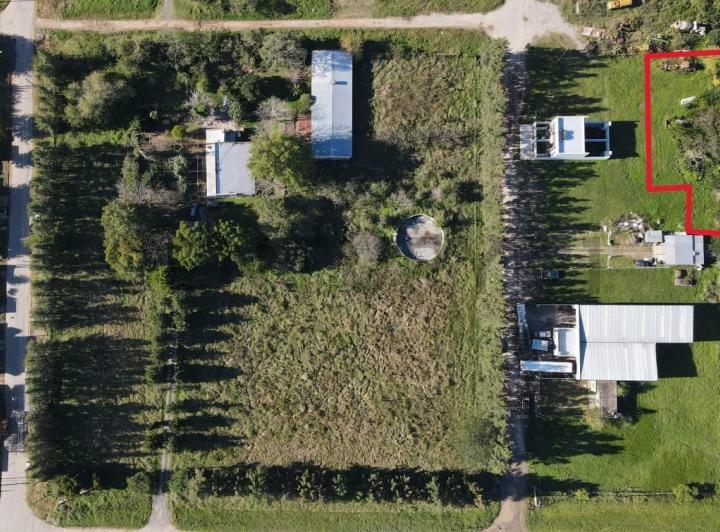 Terreno · 900m²
