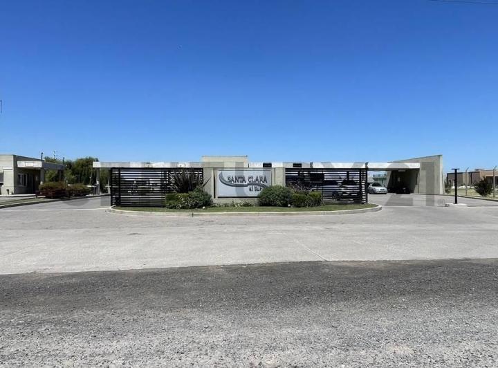 Terreno · 607m²