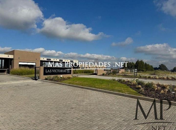 Terreno · 600m²