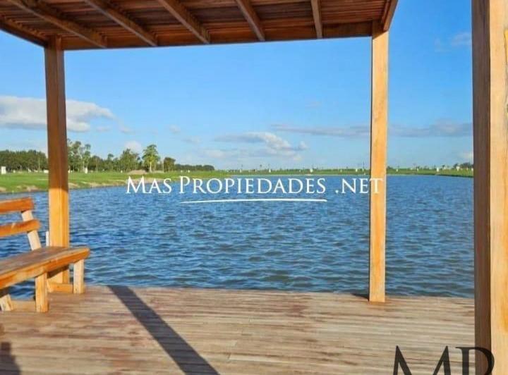 Terreno · 814m²