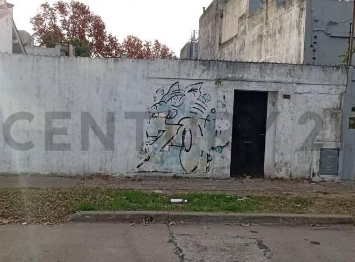 Terreno · 180m²