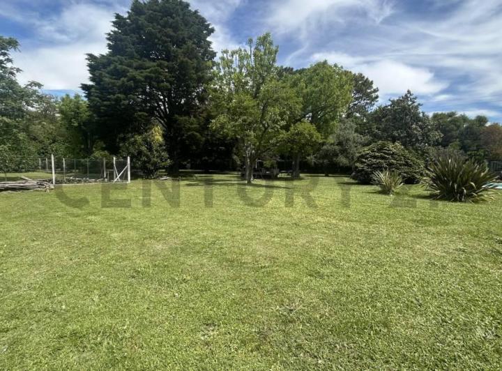 Terreno · 781m²