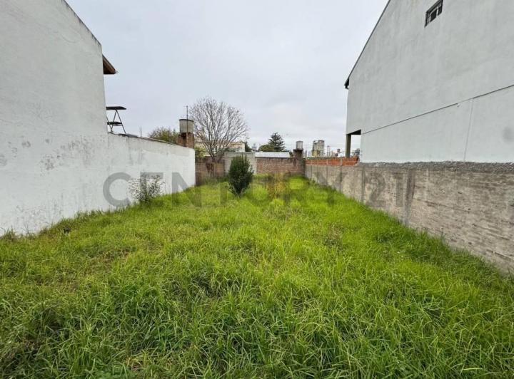 Terreno · 300m²